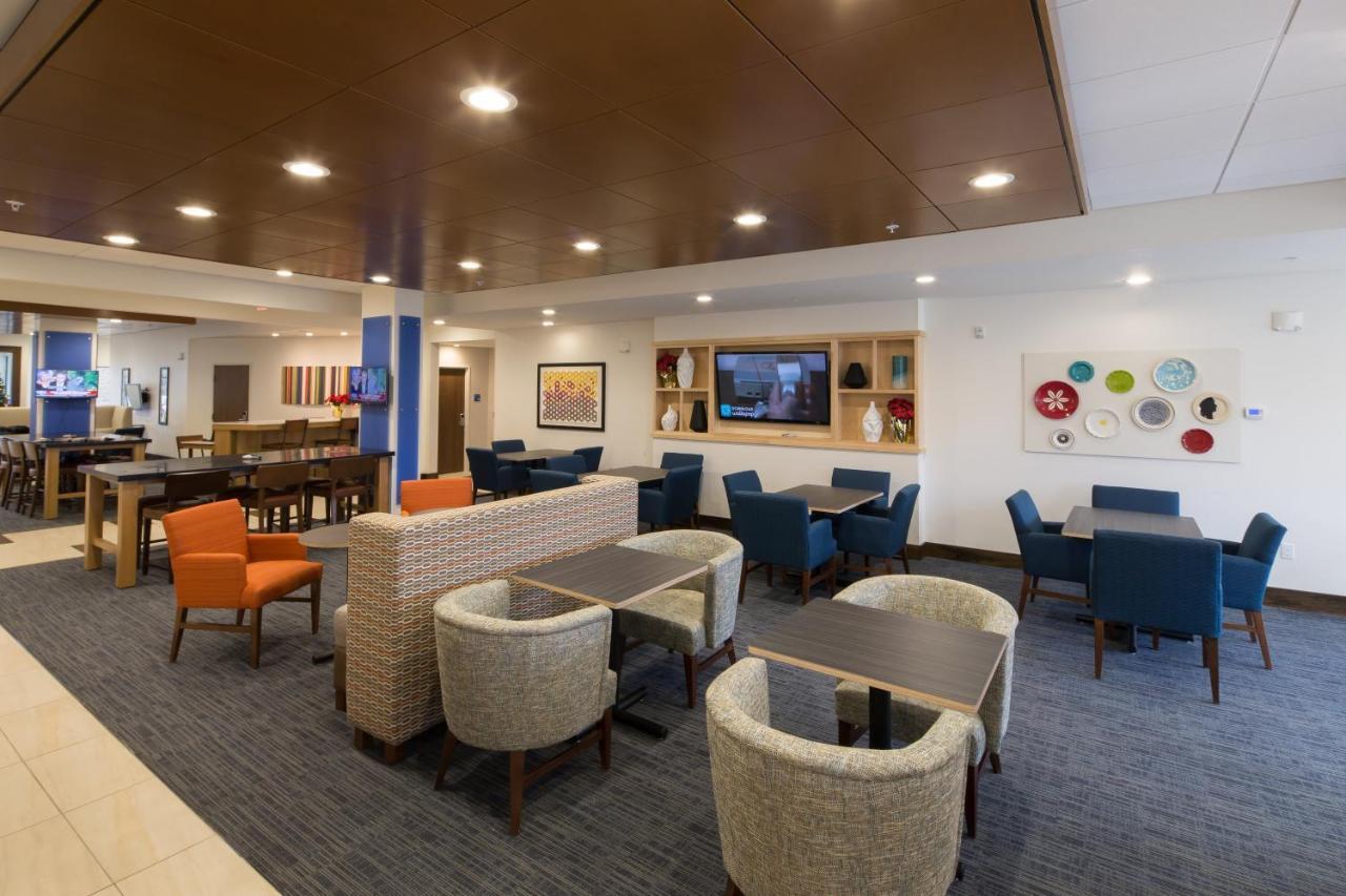 Holiday Inn Express Rochester Hills By Ihg Buitenkant foto