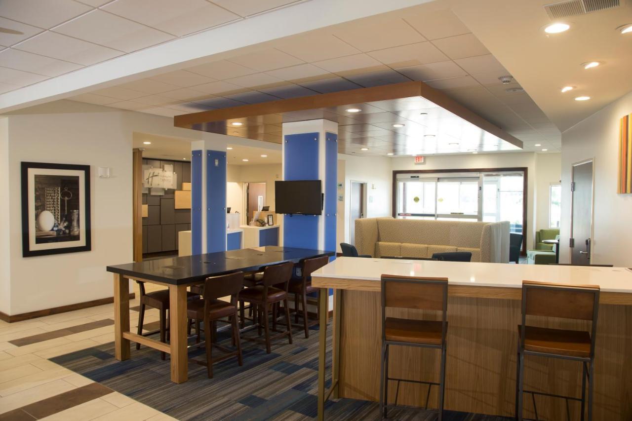 Holiday Inn Express Rochester Hills By Ihg Buitenkant foto