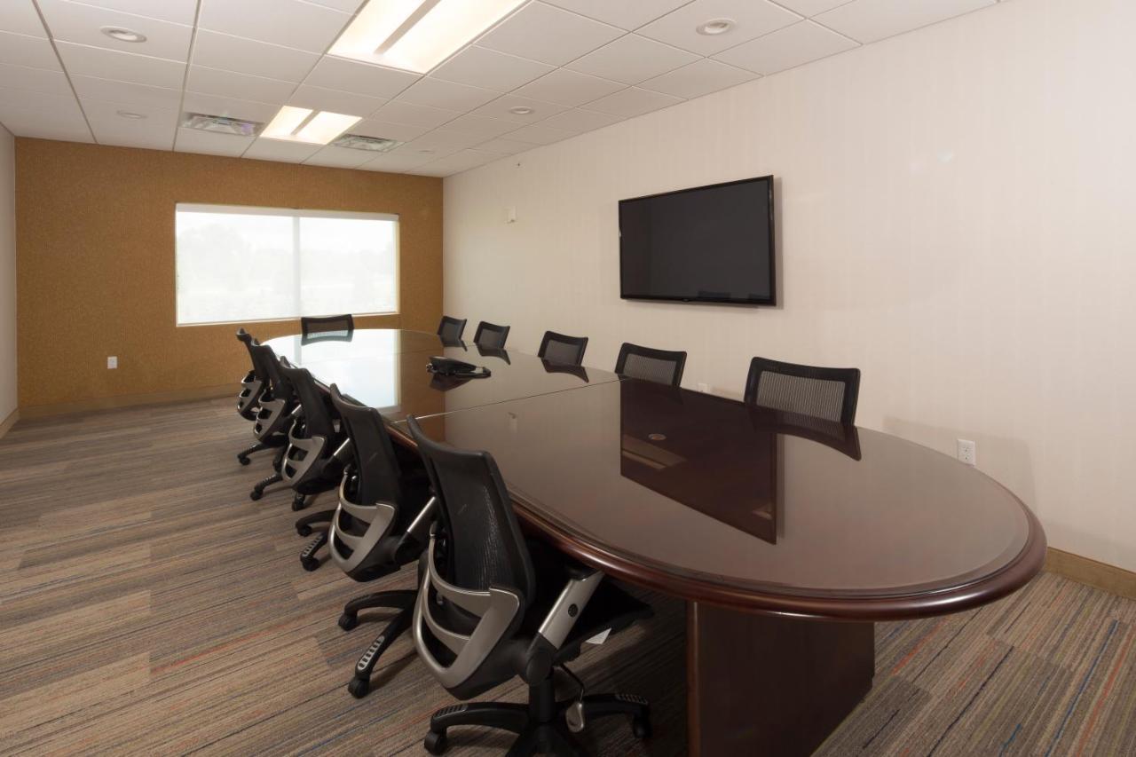 Holiday Inn Express Rochester Hills By Ihg Buitenkant foto