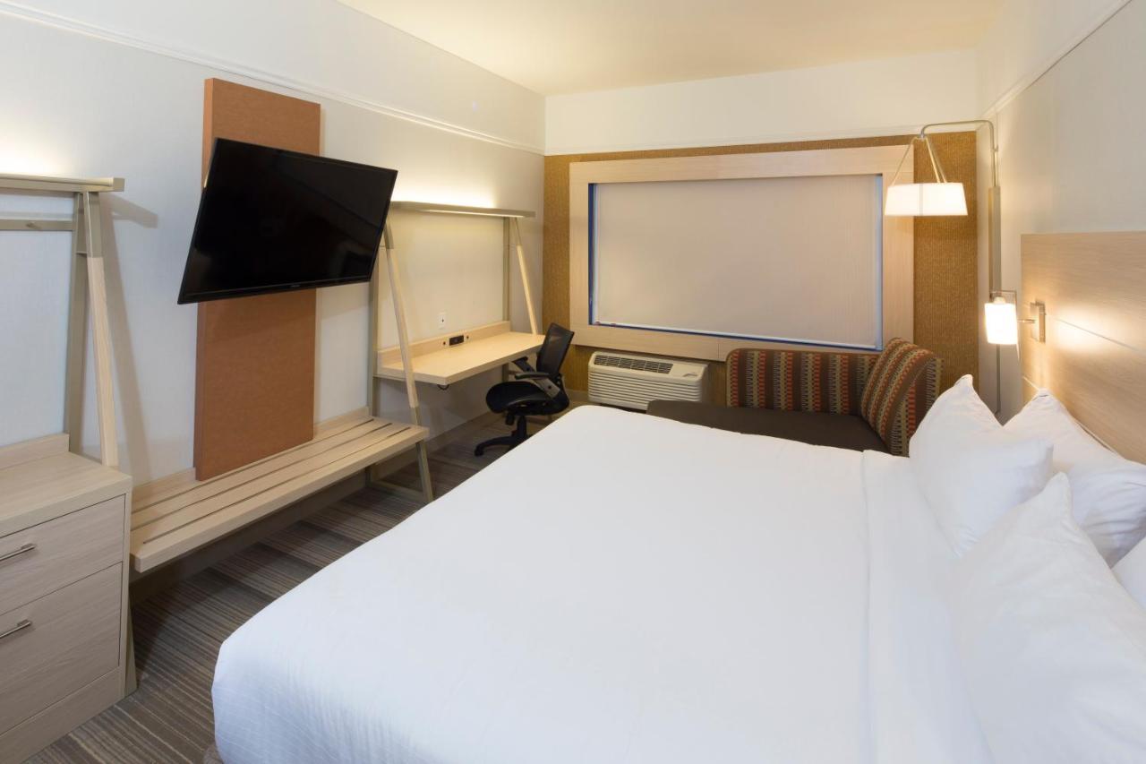 Holiday Inn Express Rochester Hills By Ihg Buitenkant foto